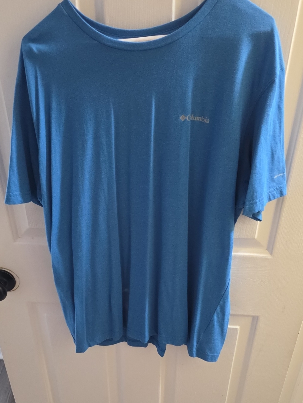 Columbia Men’s Bright Blue Short-Sleeve Performance Tee